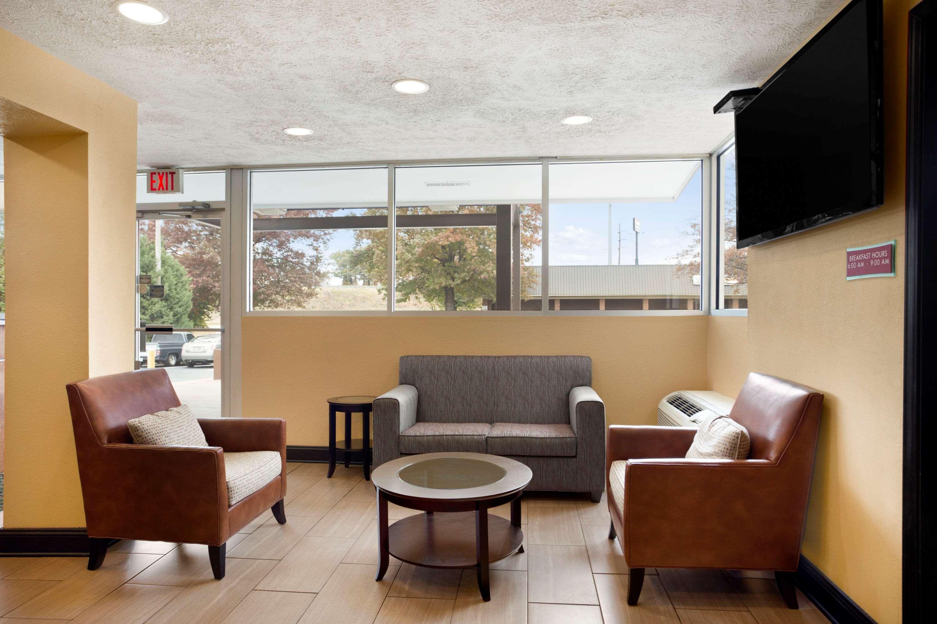 Super 8 By Wyndham Jackson Motel Buitenkant foto